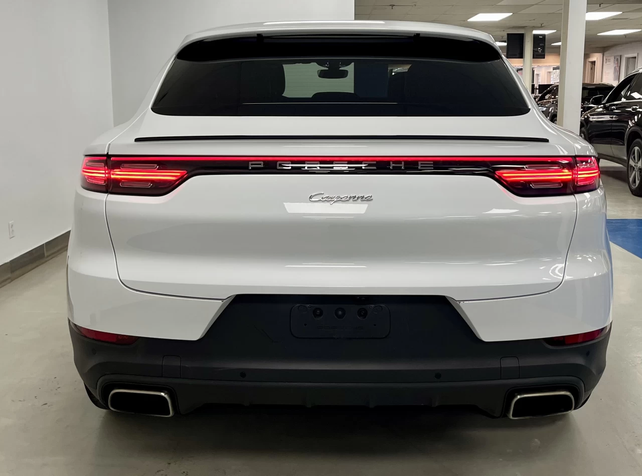 2022 Porsche Cayenne Coupe AWD Image principale