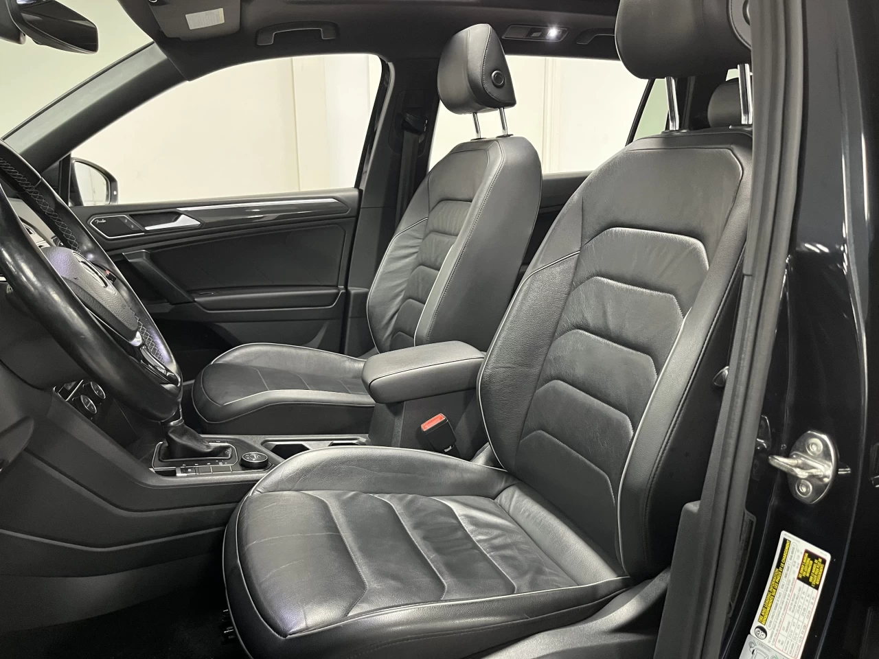 2019 Volkswagen Tiguan HIGHLINE RLINE 7 PASSANGER Image principale