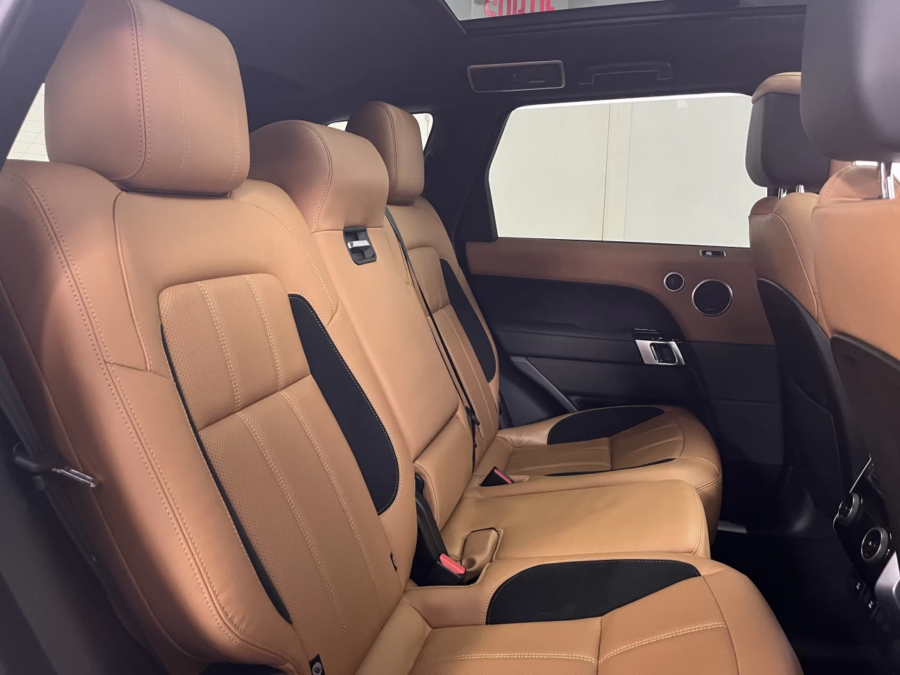 2019 Land Rover Range Rover Sport Supercharged Dynamic HSE AUTO B CONFIGURATION Image principale
