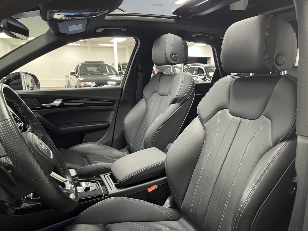 2022 Audi Q5 PROGRESSIVE S-LINE QUANTUM GREY - BLACK OPTICS Image principale