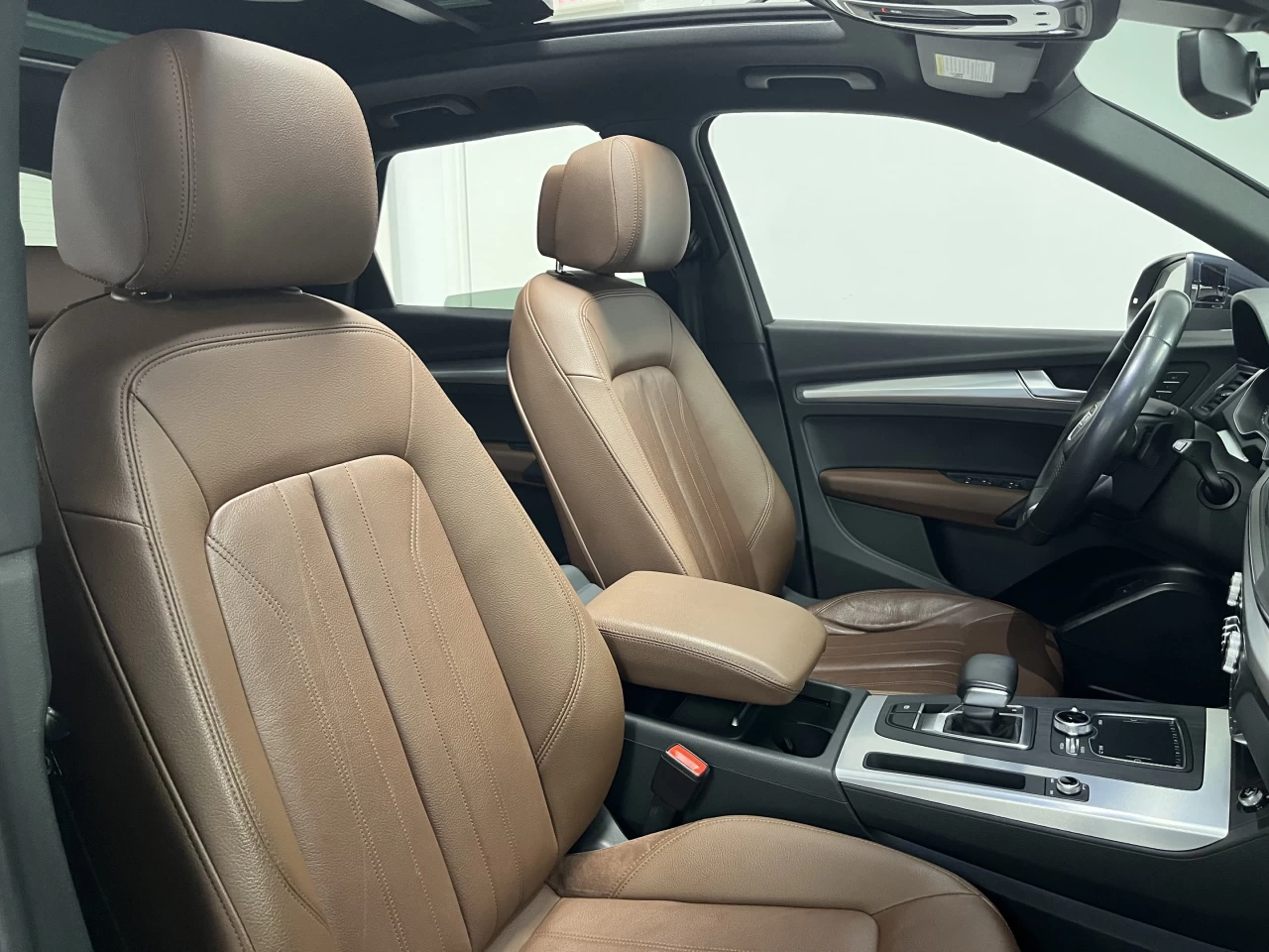 2020 Audi Q5 PREIMUM PLUS AUCUN ACCIDENT Image principale