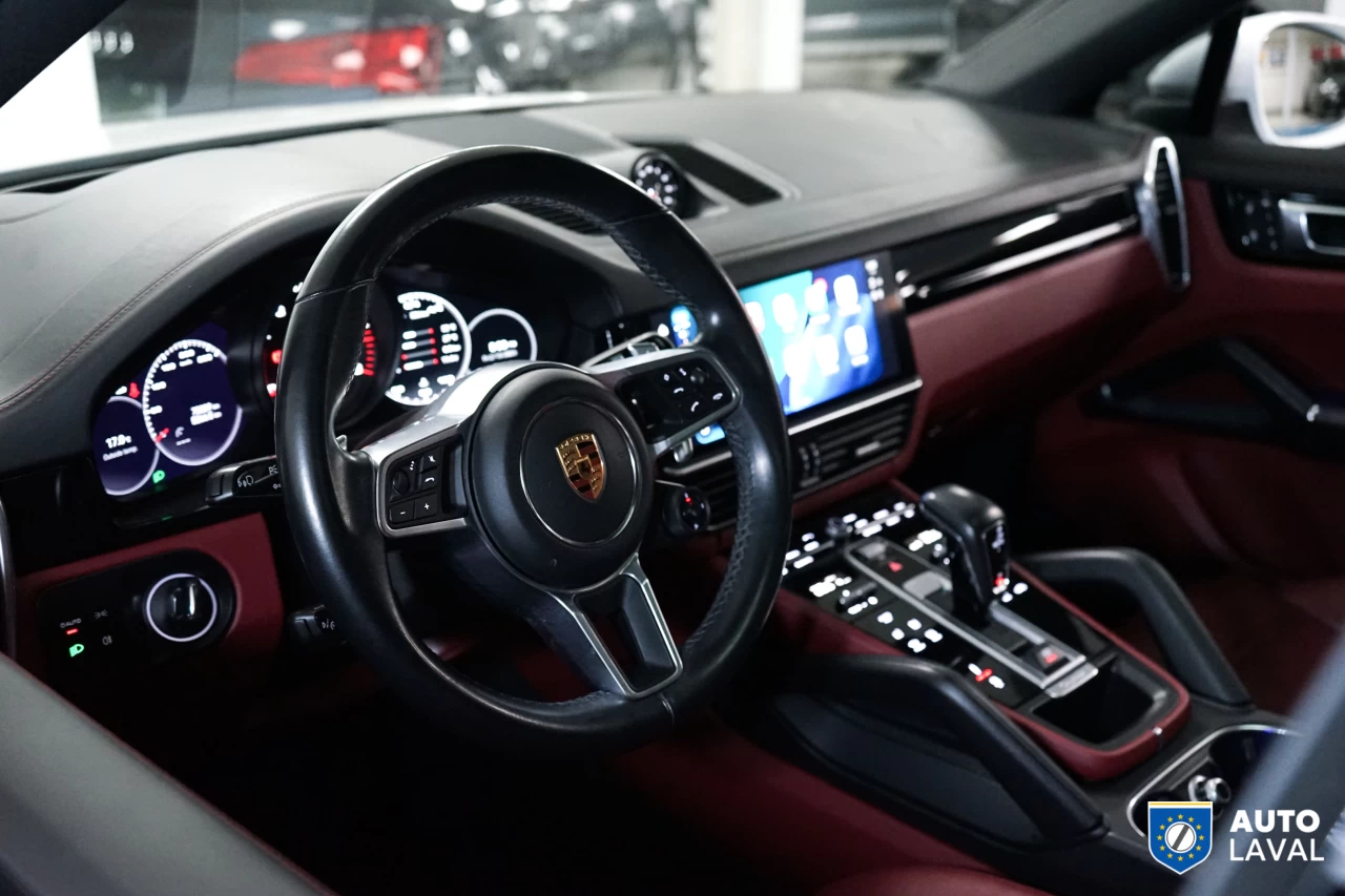 2022 Porsche Cayenne Coupe AWD Main Image