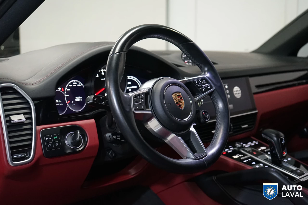 2022 Porsche Cayenne Coupe AWD Main Image