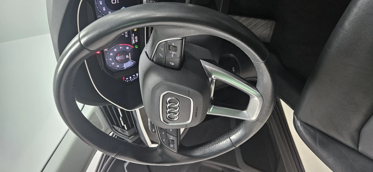 2023 Audi Q3 45 TFSI quattro LOADED ROOF Image principale