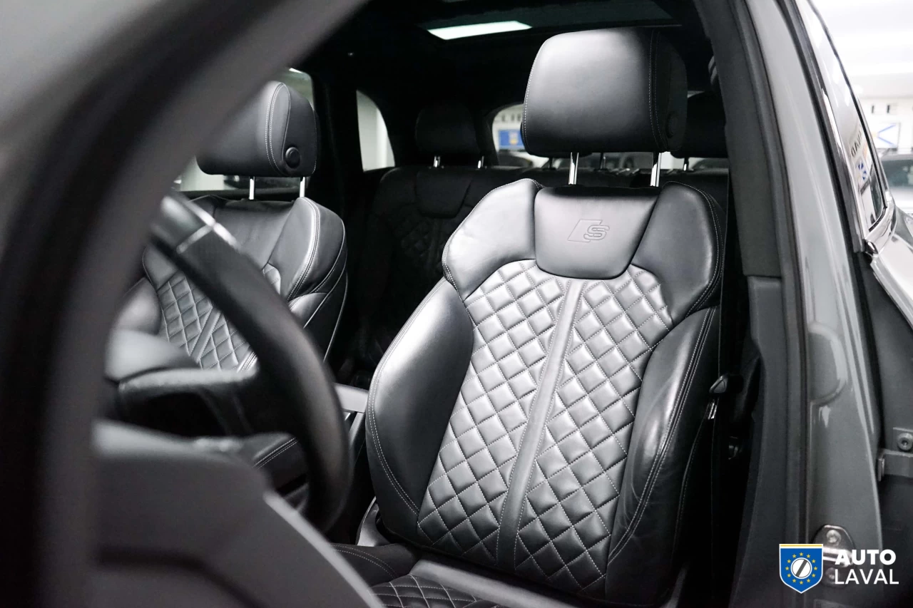 2022 Audi SQ5 TECHNIK  QUANTUM GRAY Main Image