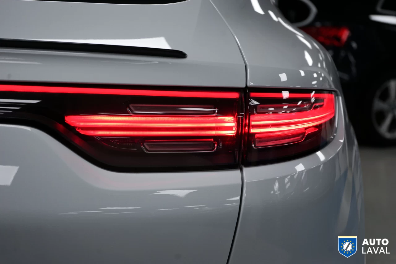 2022 Porsche Cayenne Coupe AWD Main Image