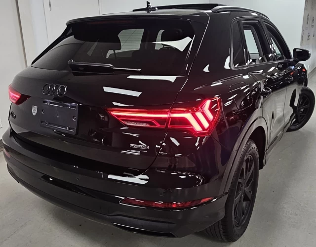 Audi Q3 45 TFSI quattro LOADED ROOF 2023