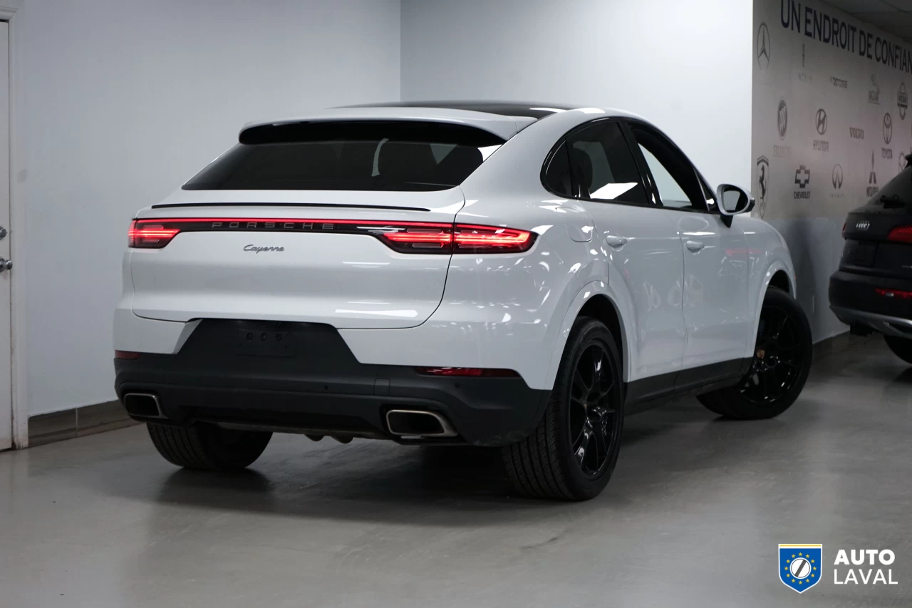 2022 Porsche Cayenne Coupe AWD Main Image