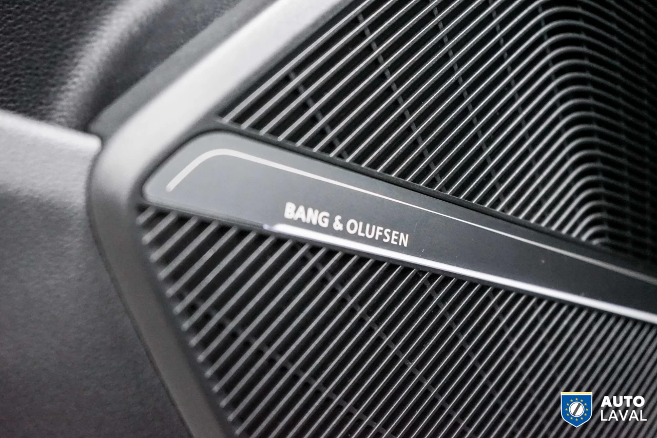 2022 Audi SQ5 TECHNIK  QUANTUM GRAY Main Image