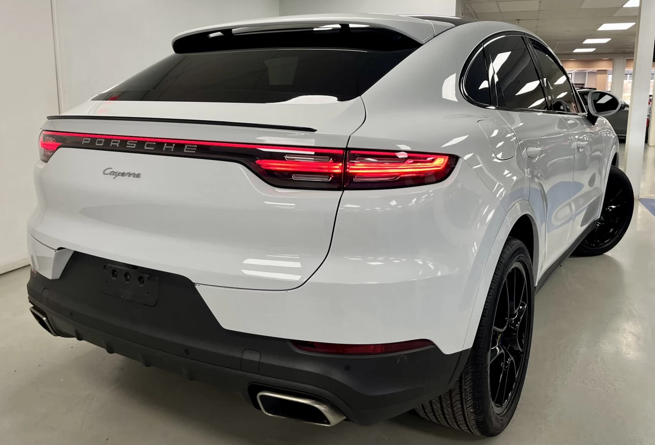 2022 Porsche Cayenne Coupe AWD Image principale