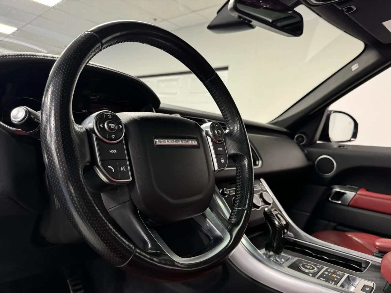 2016 Land Rover Range Rover Sport V8 SC Dynamic - FULL BLACK/RED - LOW KM - 510HP! Image principale