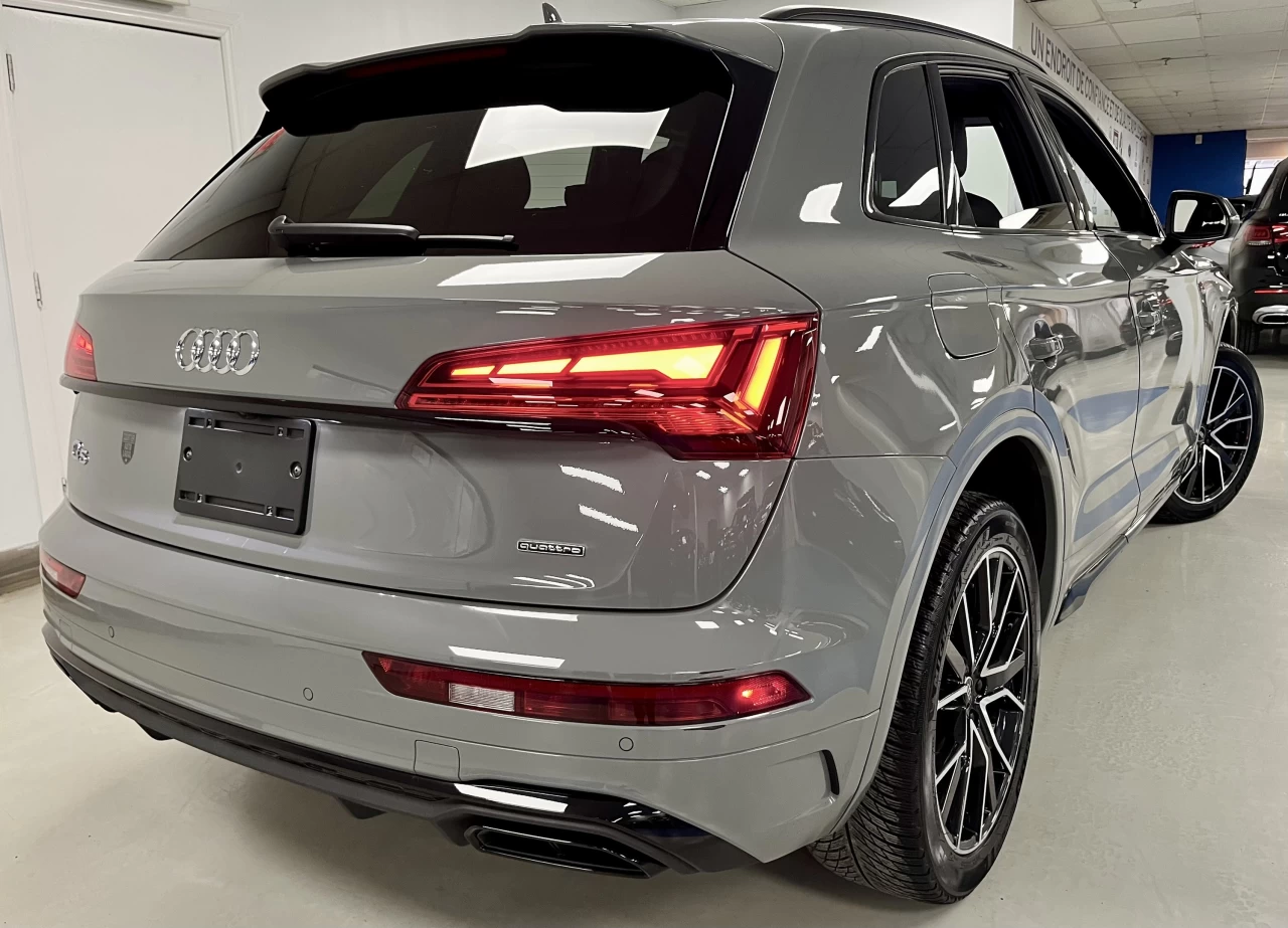 2022 Audi Q5 PROGRESSIVE S-LINE QUANTUM GREY - BLACK OPTICS Image principale