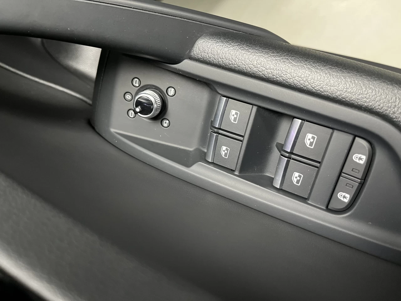 2022 Audi Q5 PROGRESSIVE S-LINE QUANTUM GREY - BLACK OPTICS Image principale