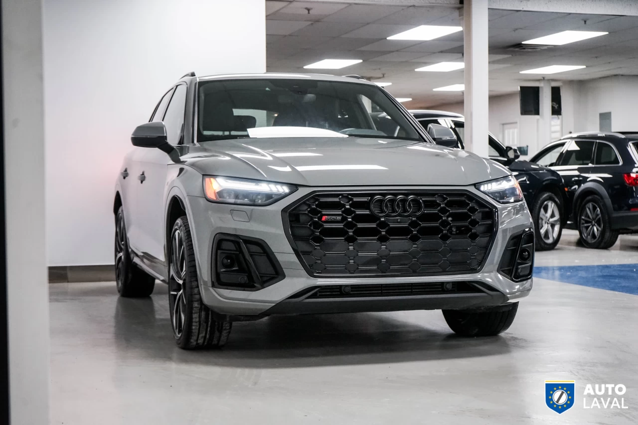 2022 Audi SQ5 TECHNIK  QUANTUM GRAY Main Image
