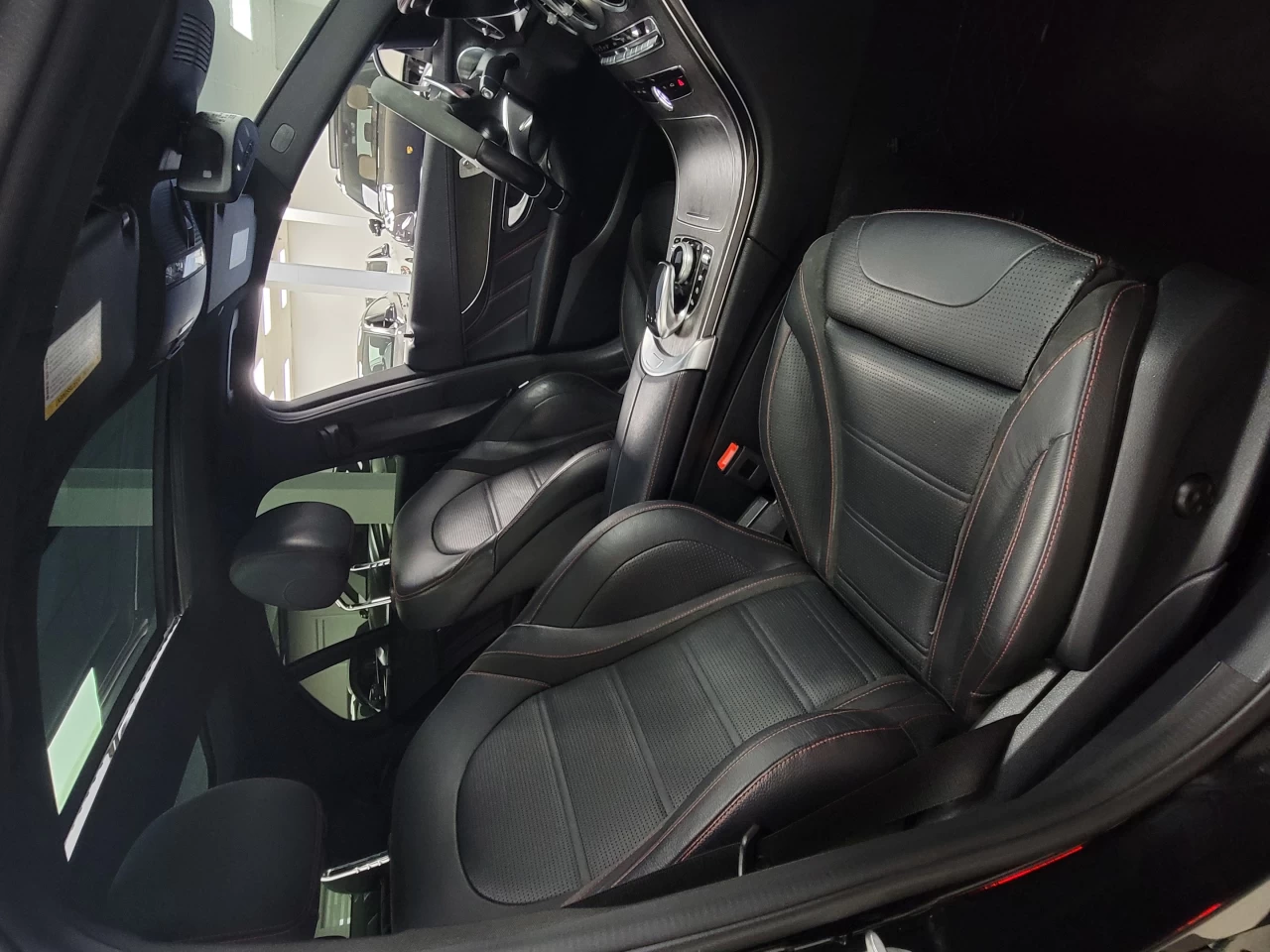 2020 Mercedes-Benz C-Class C43 DIGI DASH SPORT WHEEL SPORT EXHAUST Image principale