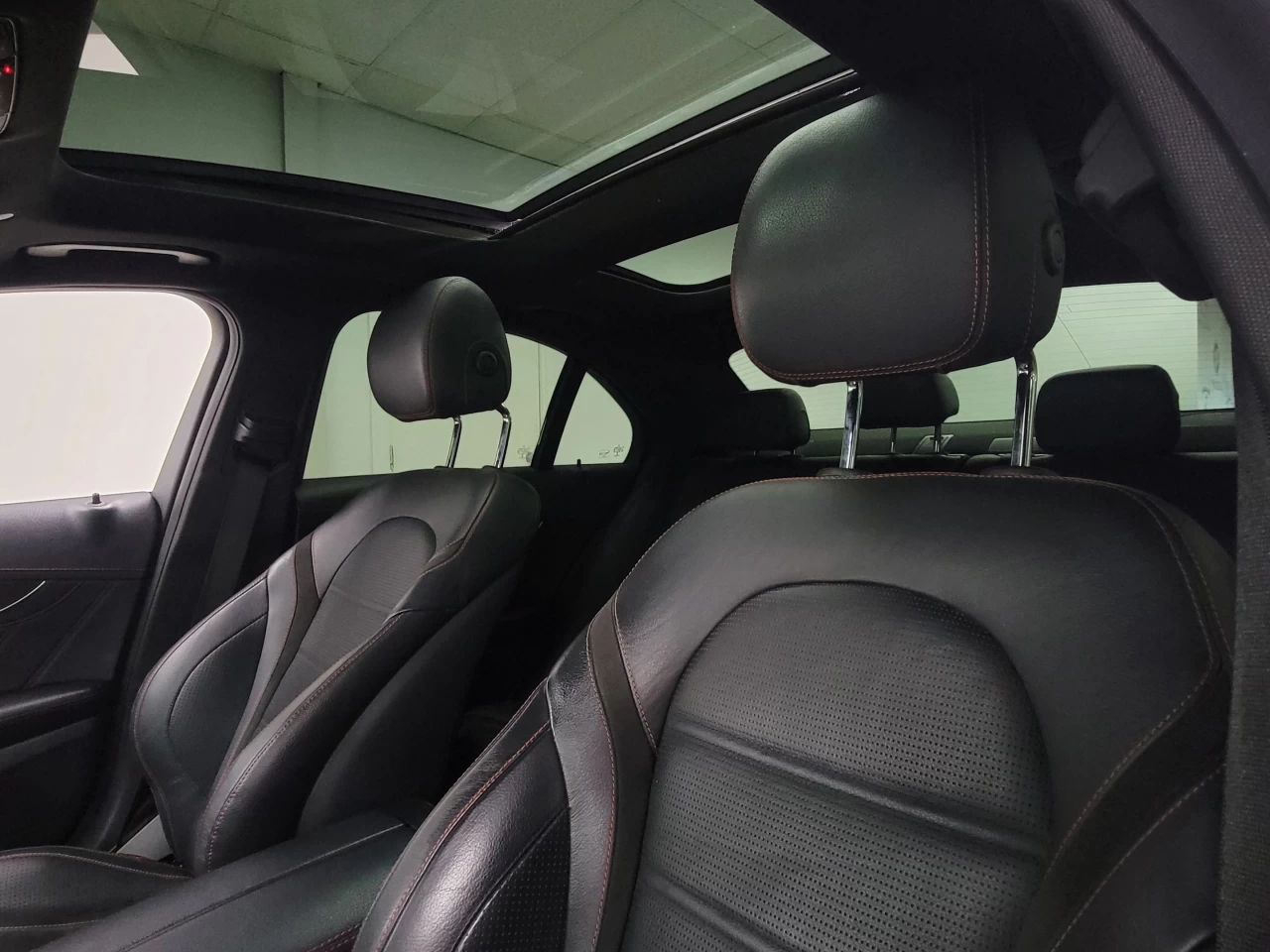 2020 Mercedes-Benz C-Class C43 DIGI DASH SPORT WHEEL SPORT EXHAUST Image principale