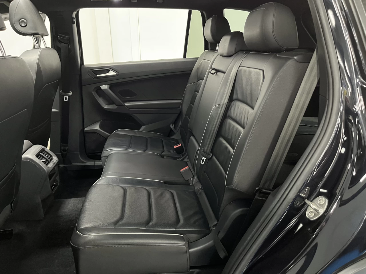 2019 Volkswagen Tiguan HIGHLINE RLINE 7 PASSANGER Main Image