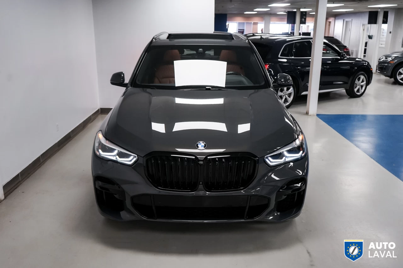 2022 BMW X5 xDrive40i - INDIVIDUAL - SKY LOUNGE - DRAVIT GREY Main Image