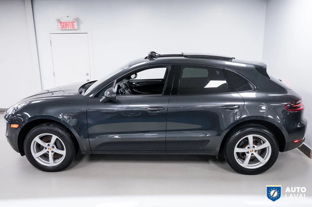 2017 Porsche Macan AWD   BOSE   BACKUP CAM   SUNROOF Image principale