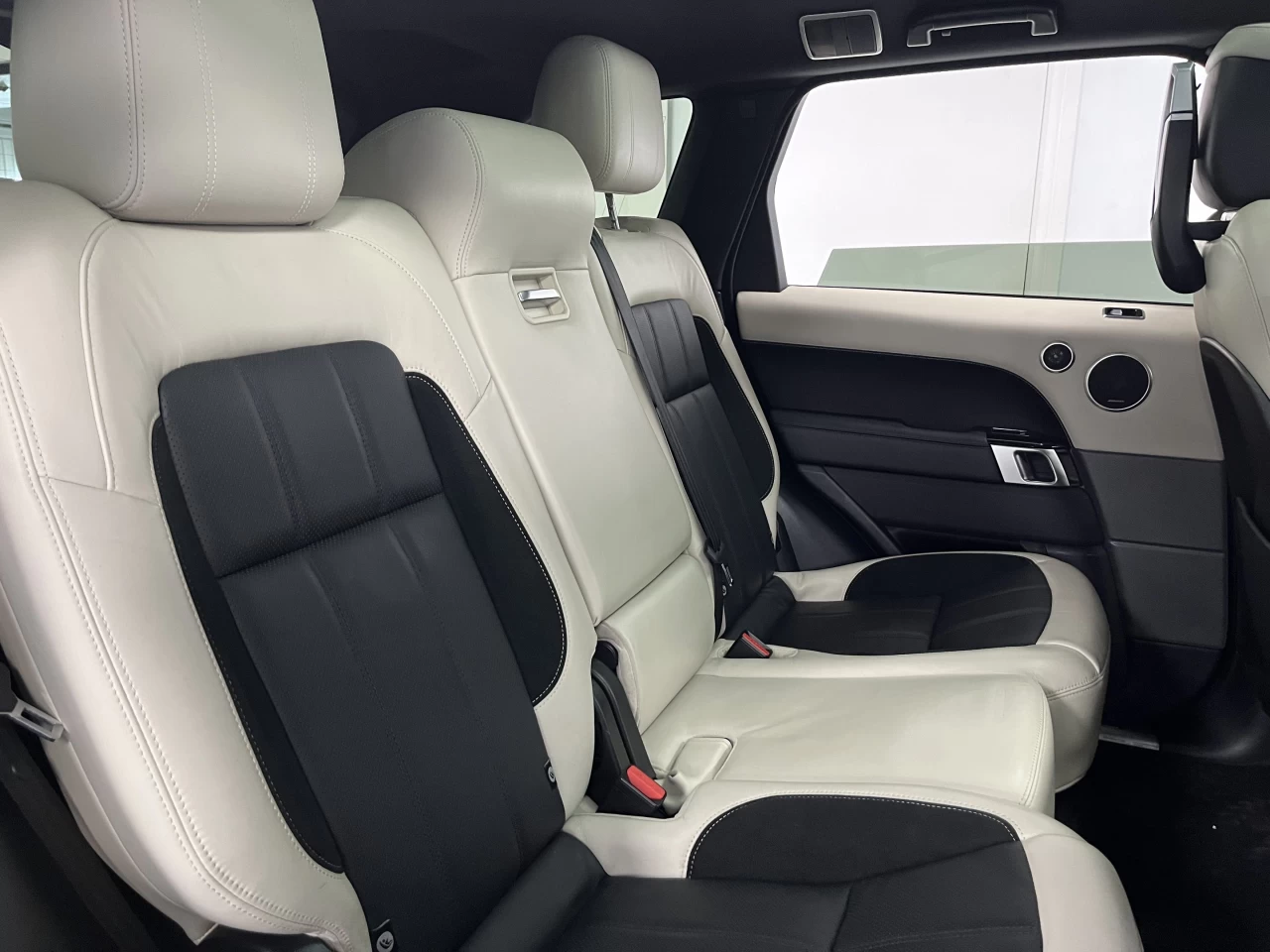 2020 Land Rover Range Rover Sport MHEV HST Main Image