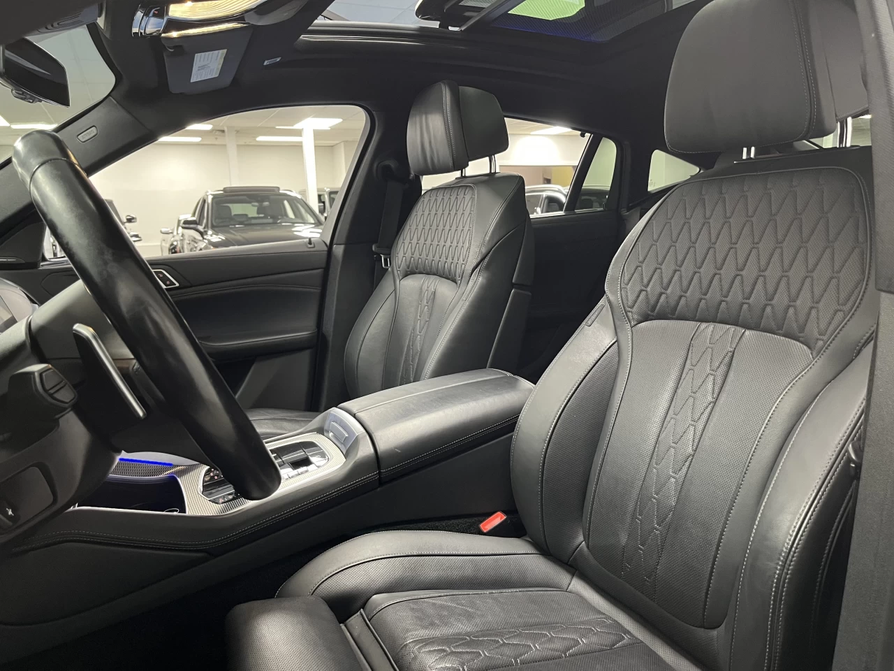 2023 BMW X6 **SOLD** MSPORT-FROZEN BLACK METALLIC Image principale