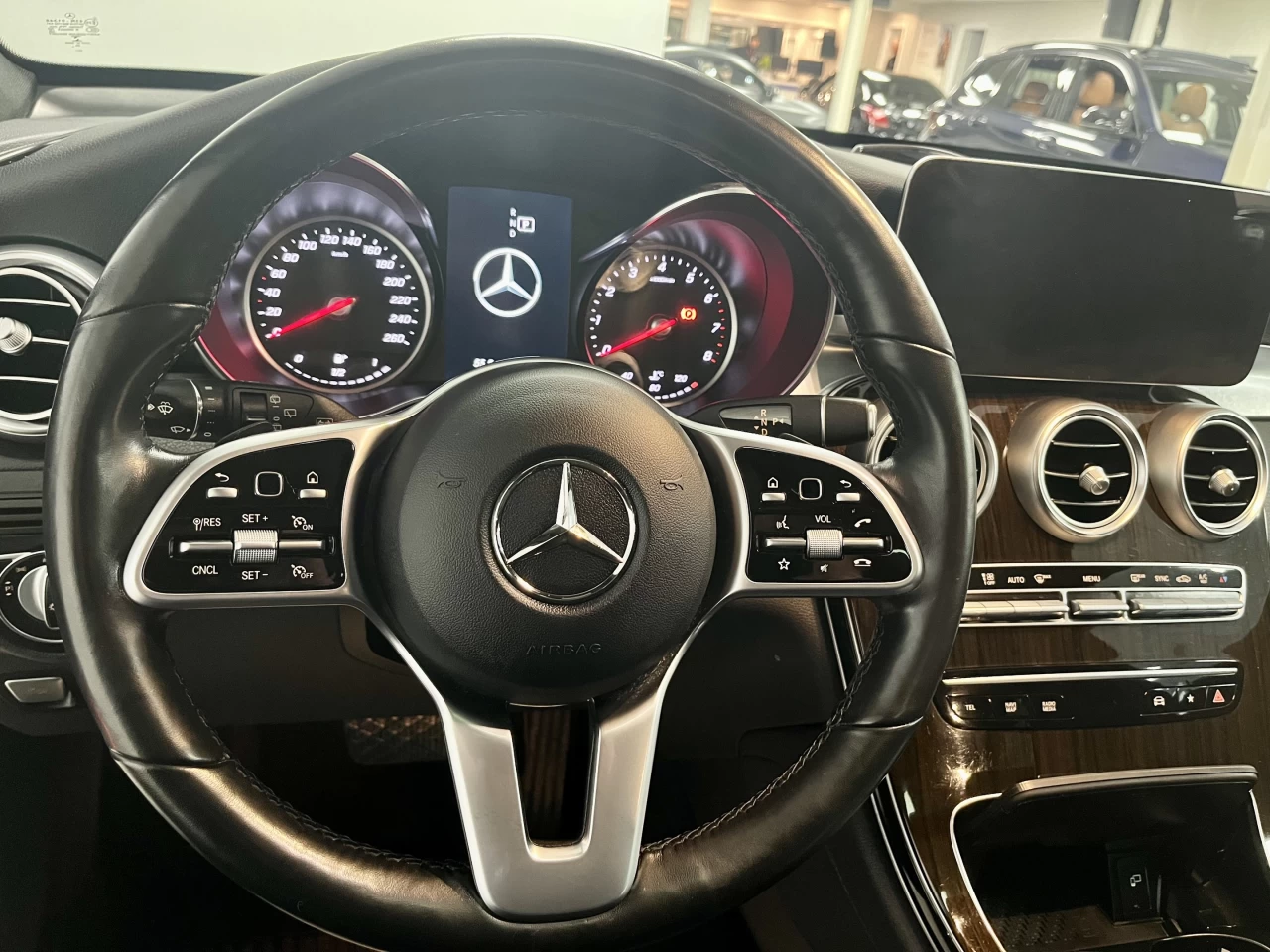2021 Mercedes-Benz GLC GLC 300 4MATIC SUV *LOW KM* Main Image
