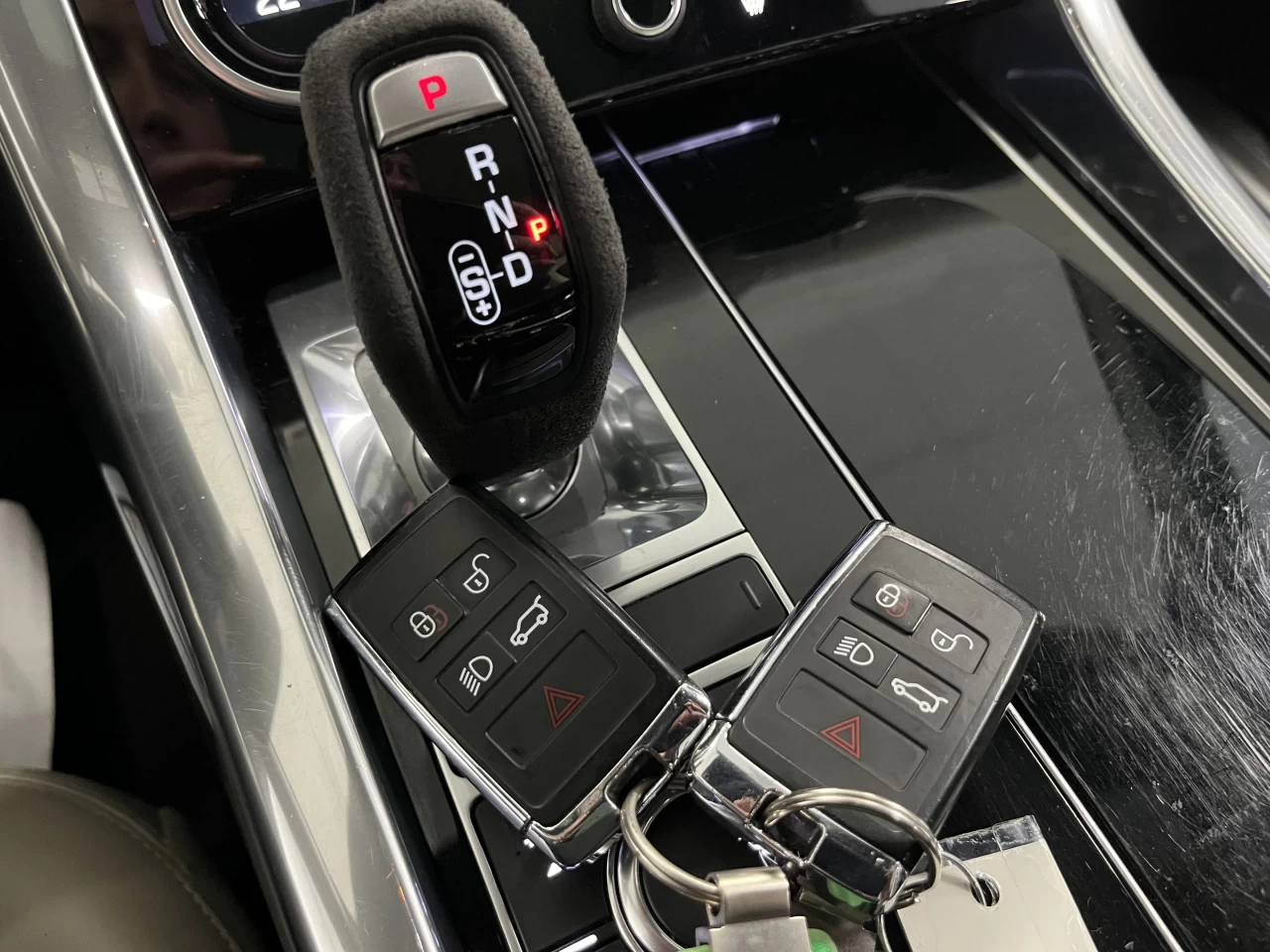 2020 Land Rover Range Rover Sport MHEV HST Main Image