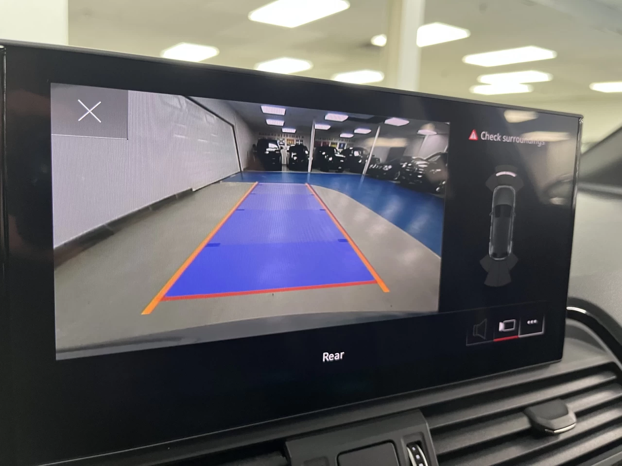 2022 Audi Q5 PROGRESSIVE S-LINE QUANTUM GREY - BLACK OPTICS Image principale