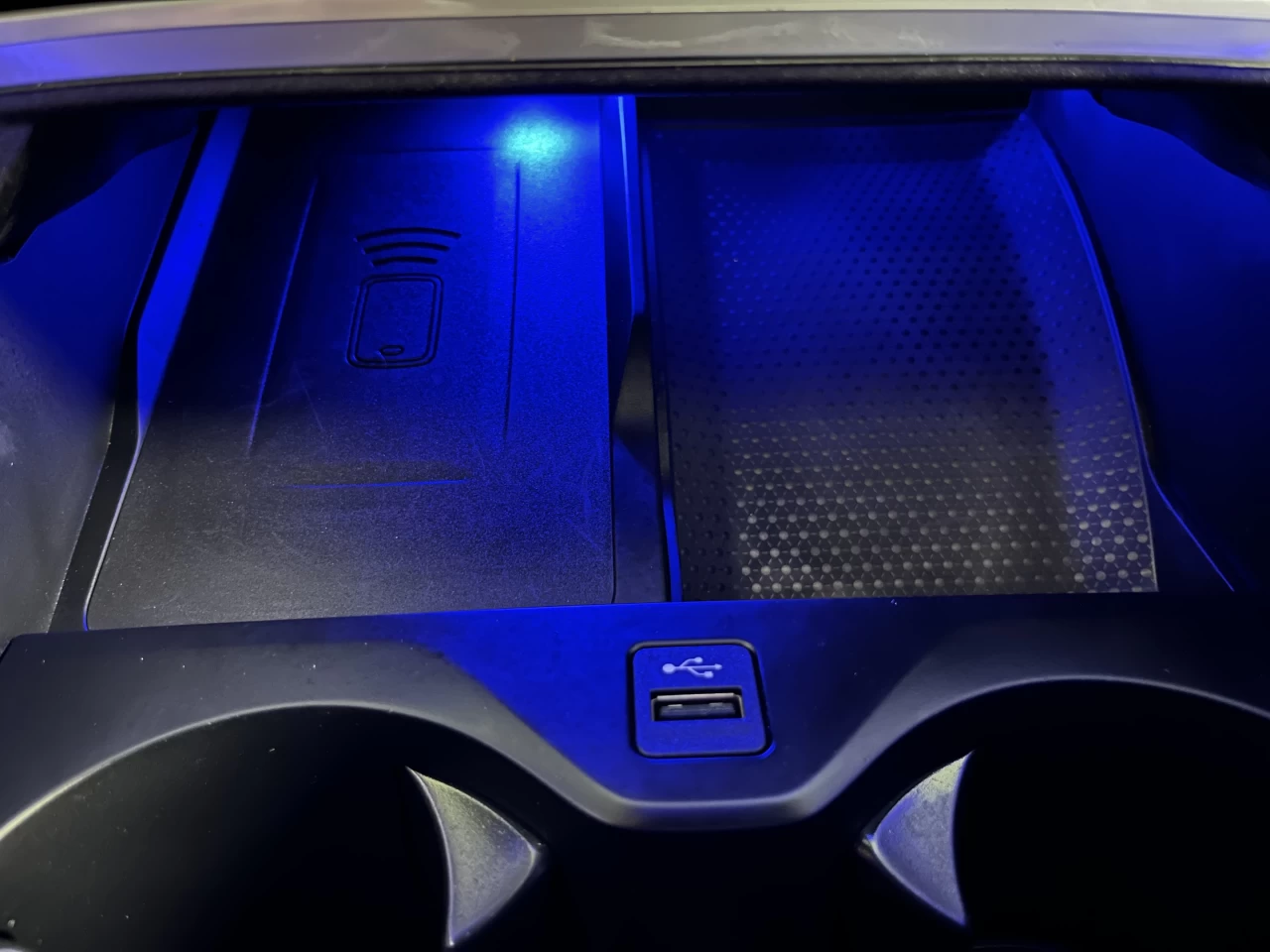 2023 BMW X6 **SOLD** MSPORT-FROZEN BLACK METALLIC Image principale