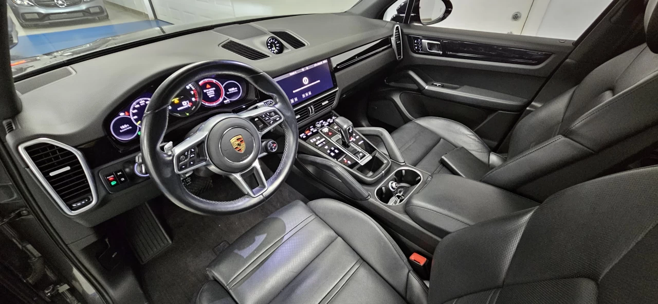 2021 Porsche Cayenne E-HYBRID AWD ONE OWNER NO ACCIDENTS CPO WARRANTY Main Image