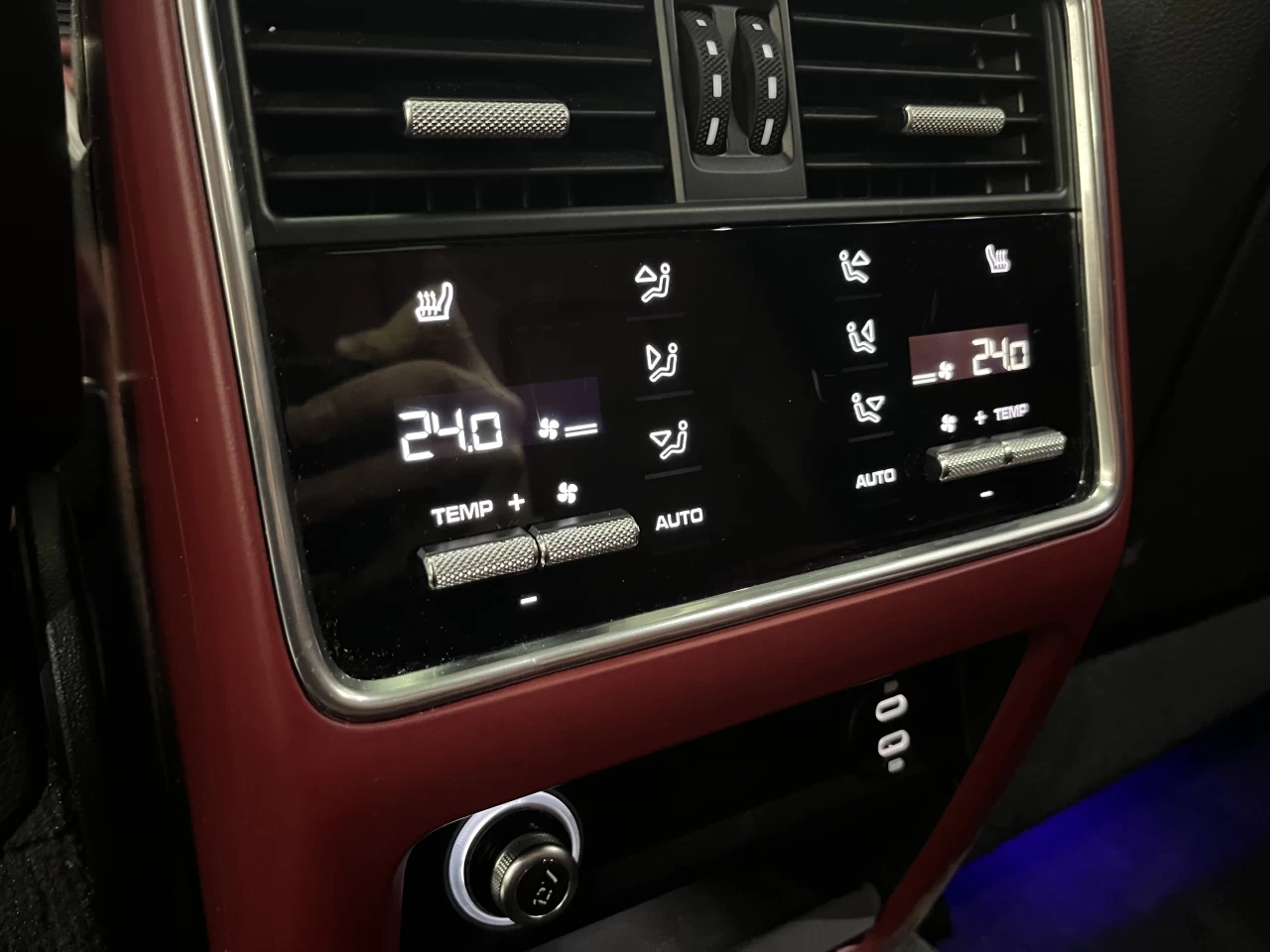 2022 Porsche Cayenne Coupe AWD Main Image