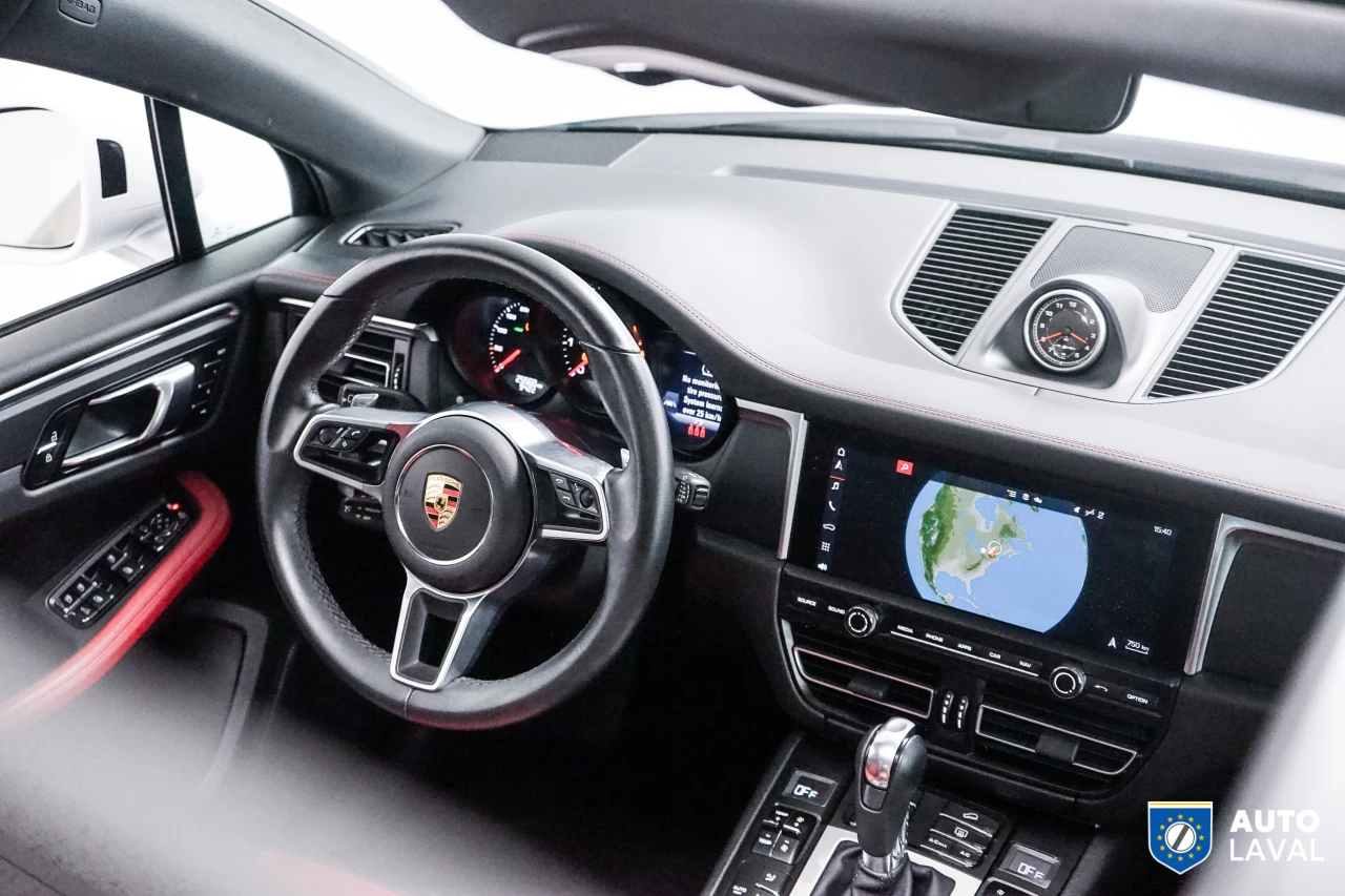 2021 Porsche Macan AWD Image principale