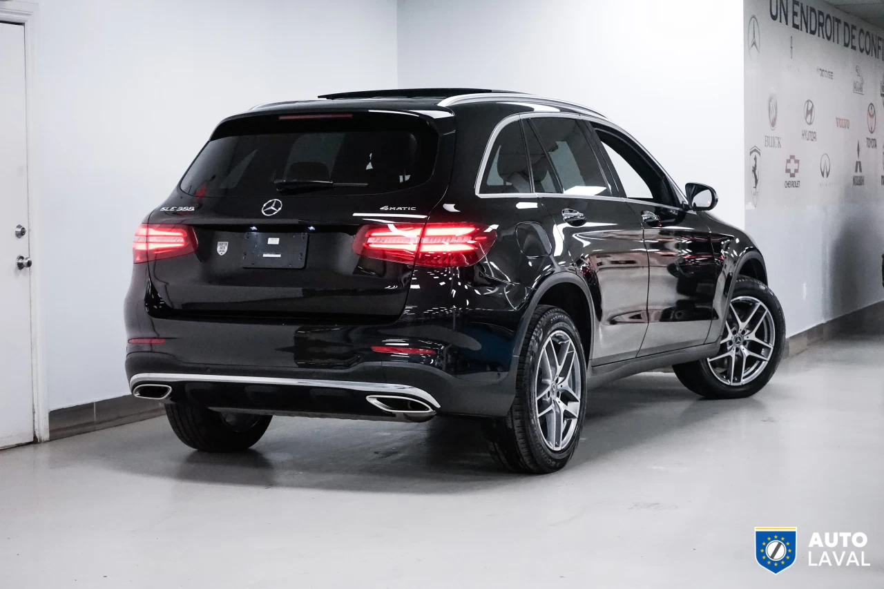 2019 Mercedes-Benz GLC GLC 300 AMG PACK   360 CAM   INT BRUN Image principale