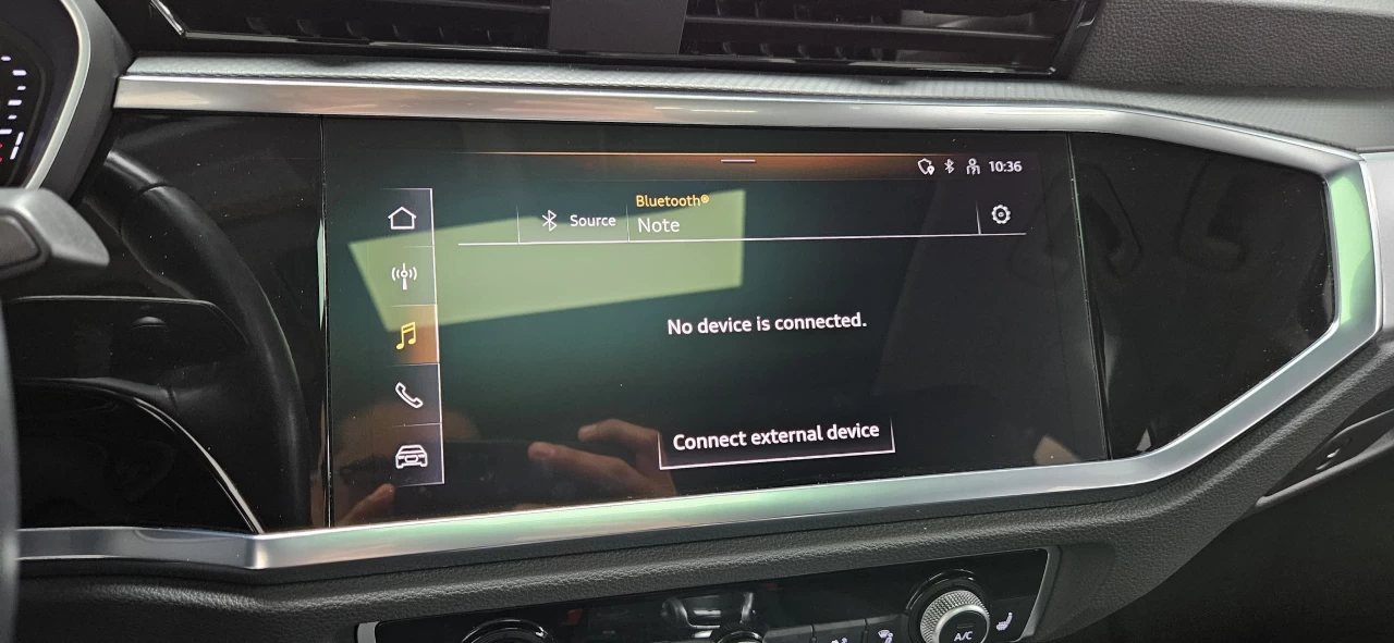 2023 Audi Q3 45 TFSI quattro LOADED ROOF Main Image