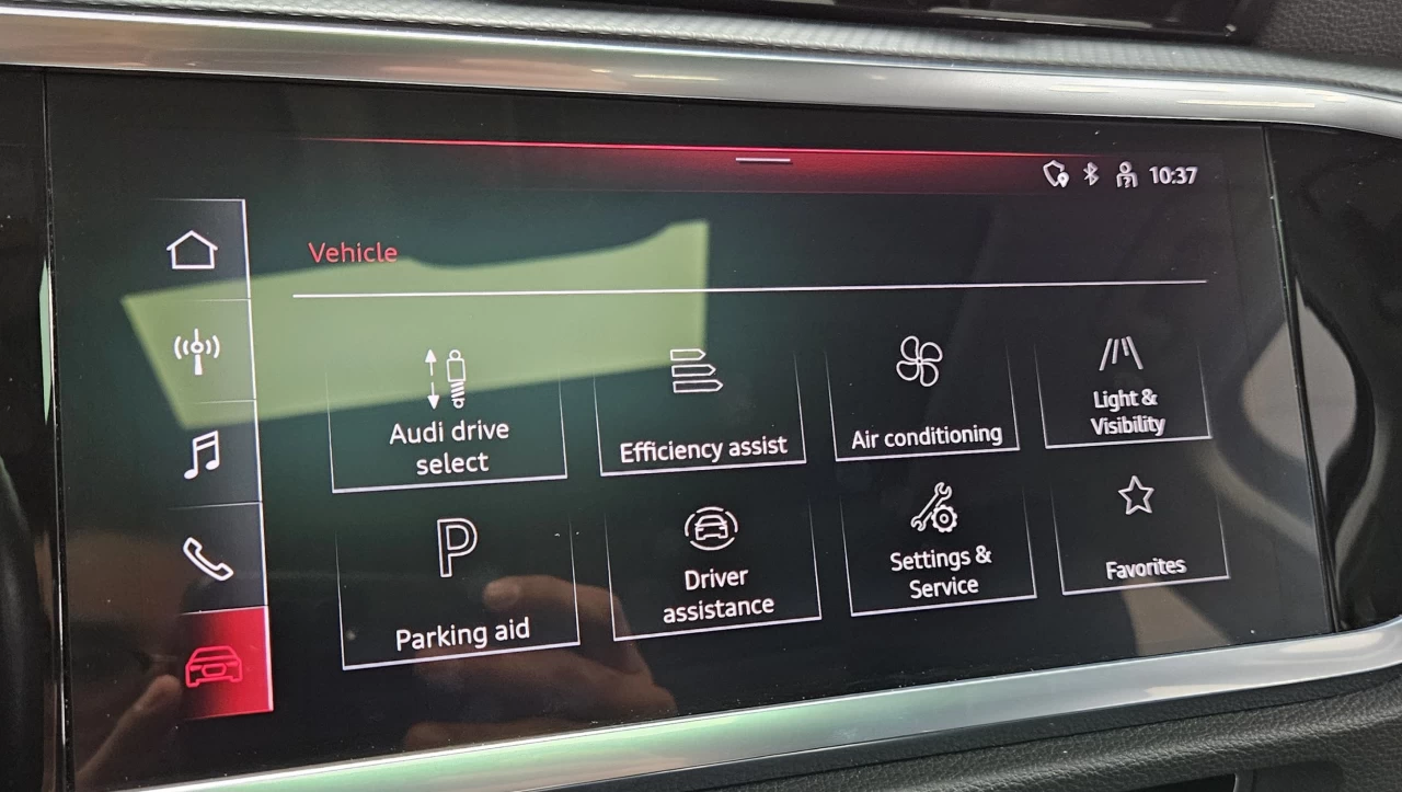 2023 Audi Q3 45 TFSI quattro LOADED ROOF Main Image