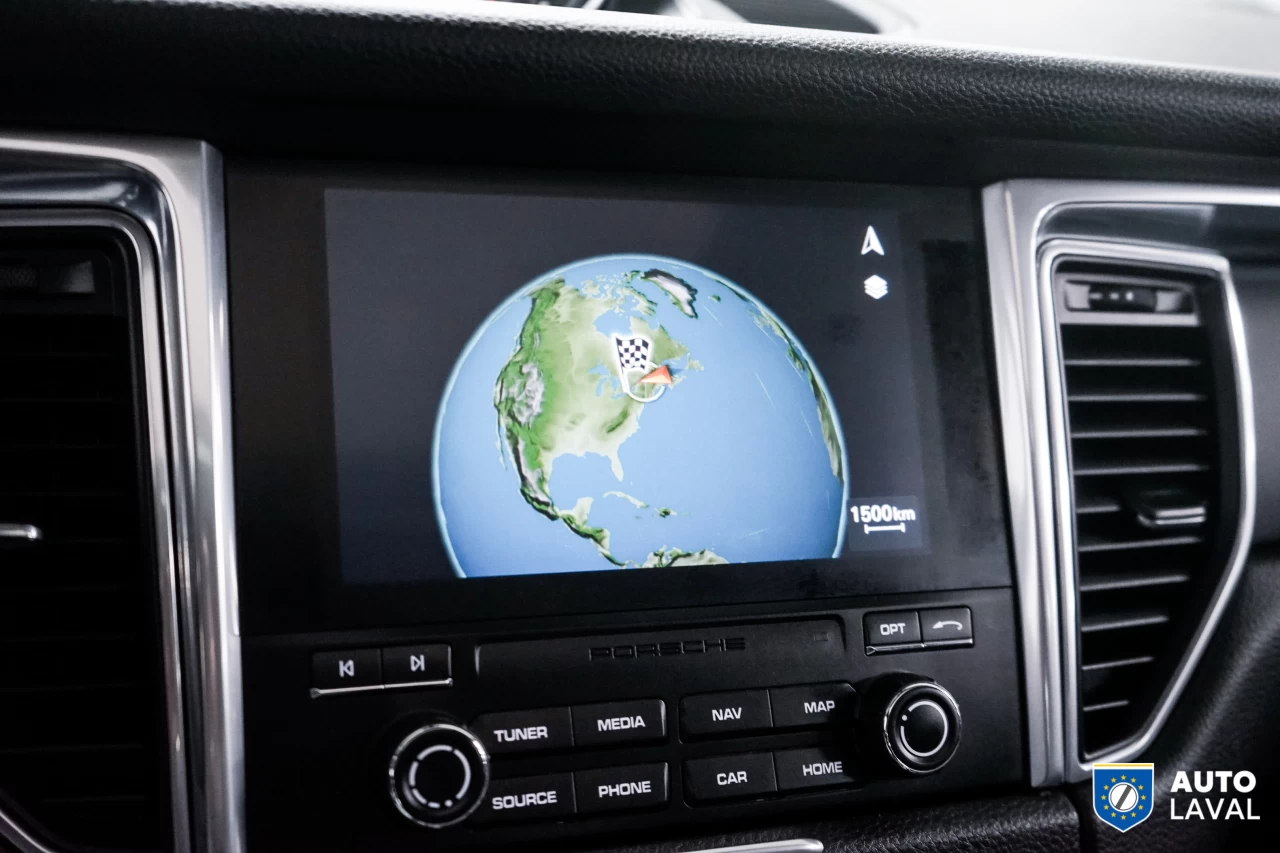 2017 Porsche Macan AWD   BOSE   BACKUP CAM   SUNROOF Image principale