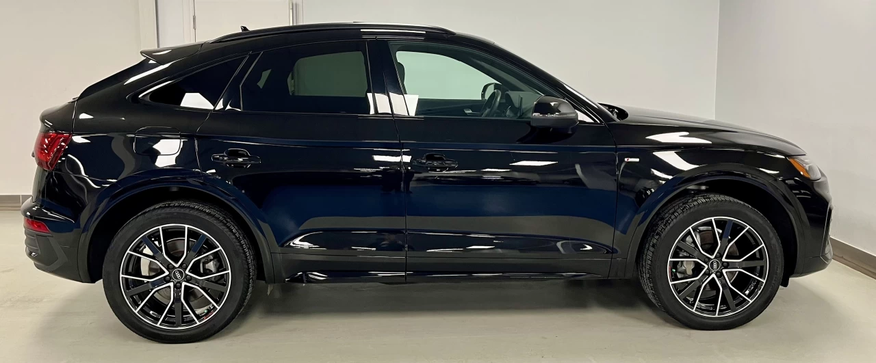 2022 Audi Q5 Sportback Technik 45 TFSI quattro *LOW KM* Main Image