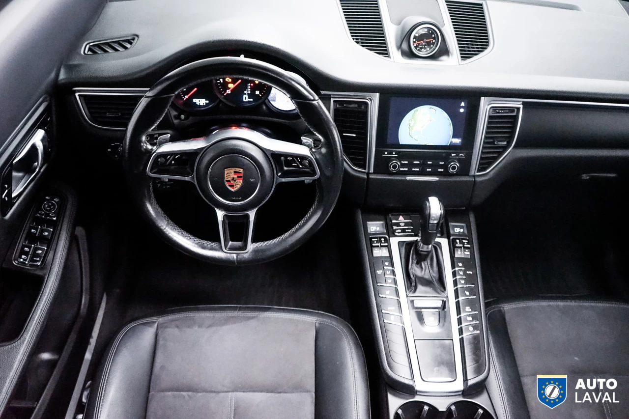 2017 Porsche Macan AWD   BOSE   BACKUP CAM   SUNROOF Image principale