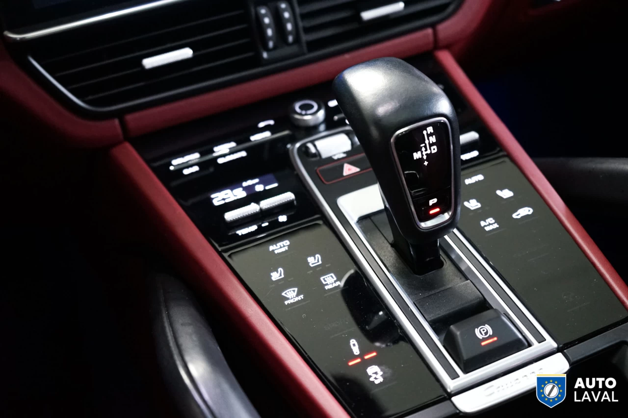 2022 Porsche Cayenne Coupe AWD Main Image