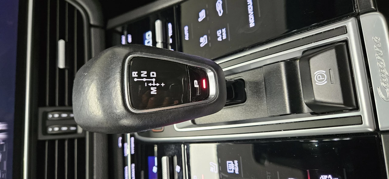 2021 Porsche Cayenne E-HYBRID AWD ONE OWNER NO ACCIDENTS CPO WARRANTY Main Image