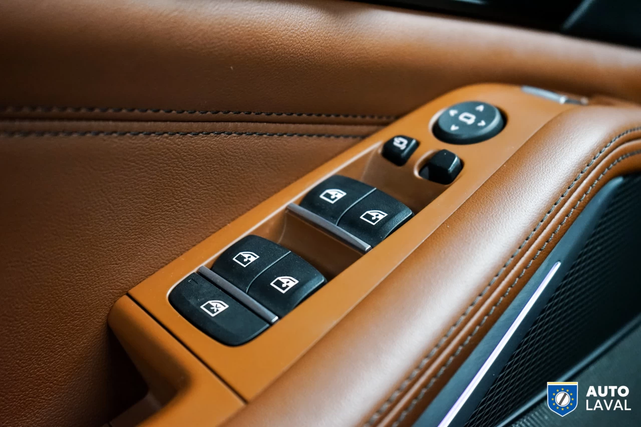 2022 BMW X5 xDrive40i - INDIVIDUAL - SKY LOUNGE - DRAVIT GREY Main Image