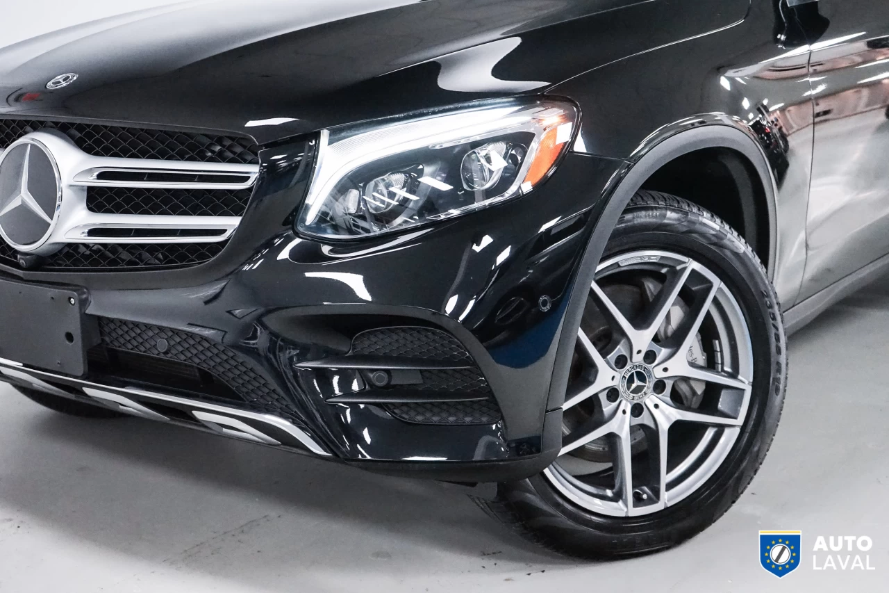 2019 Mercedes-Benz GLC GLC 300 AMG PACK   360 CAM   INT BRUN Image principale