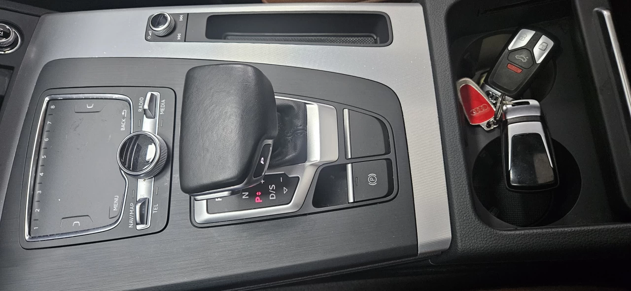 2019 Audi Q5 45 TFSI quattro TECHNIK HUD S-LINE PREMIUM SEATS Image principale