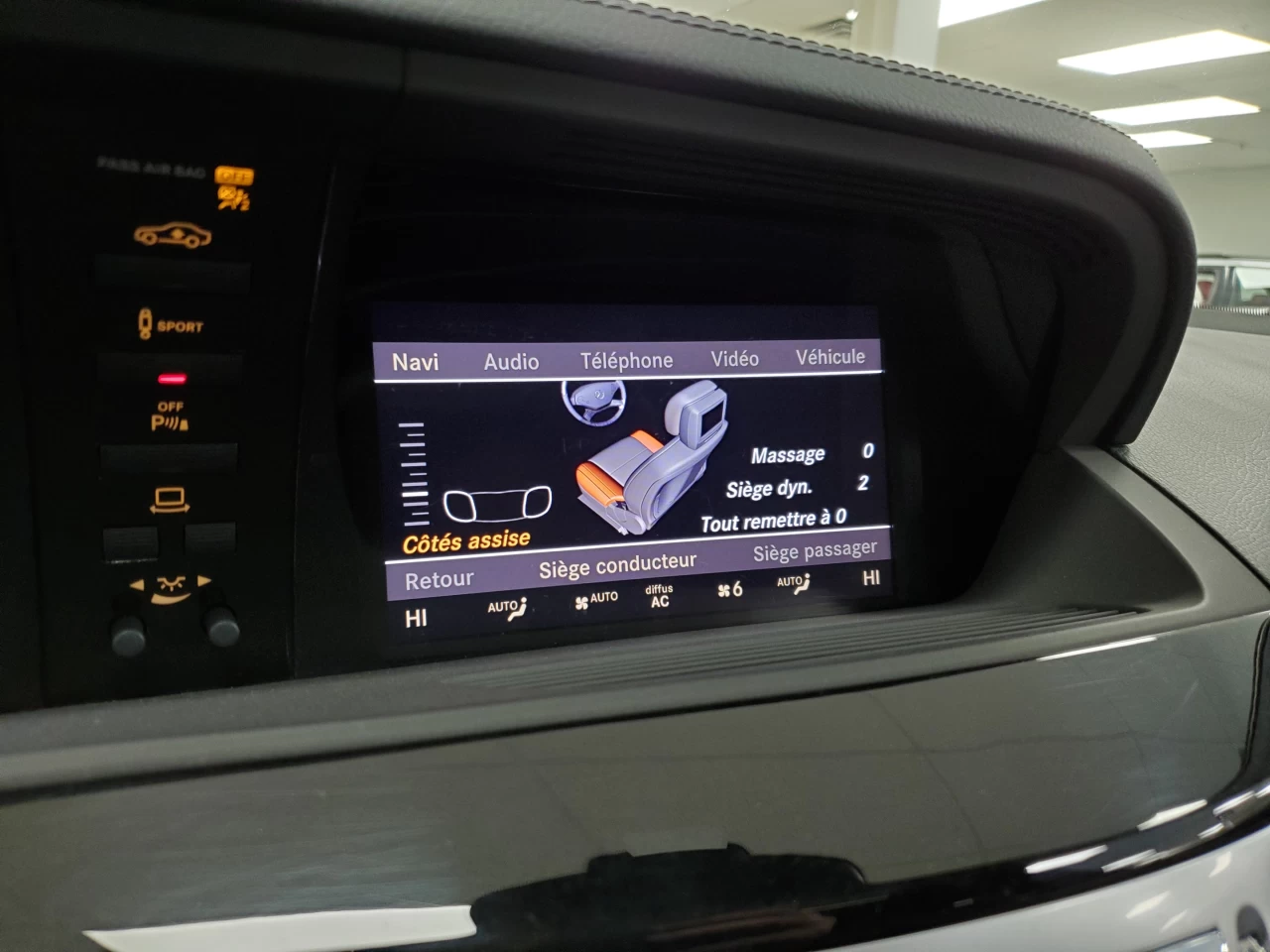 2013 Mercedes-Benz S-Class 4dr Sdn S 550 4MATIC SWB Image principale