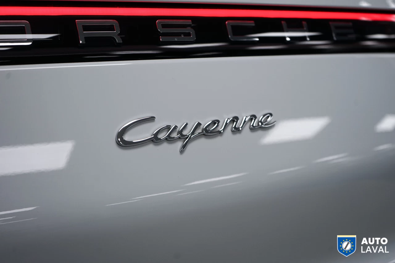 2022 Porsche Cayenne Coupe AWD Image principale