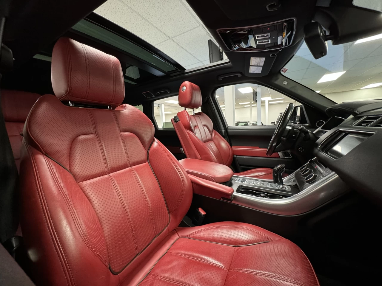 2016 Land Rover Range Rover Sport V8 SC Dynamic - FULL BLACK/RED - LOW KM - 510HP! Main Image