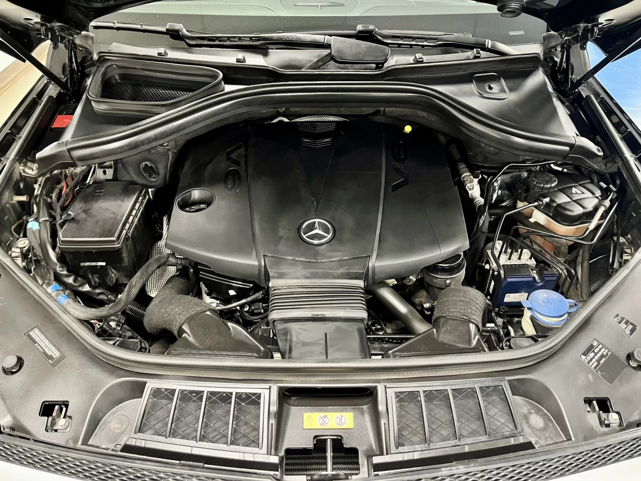 2015 Mercedes-Benz GL-Class 4MATIC 4dr GL 350 BlueTEC Main Image