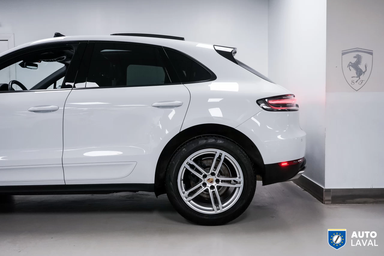 2021 Porsche Macan AWD Image principale