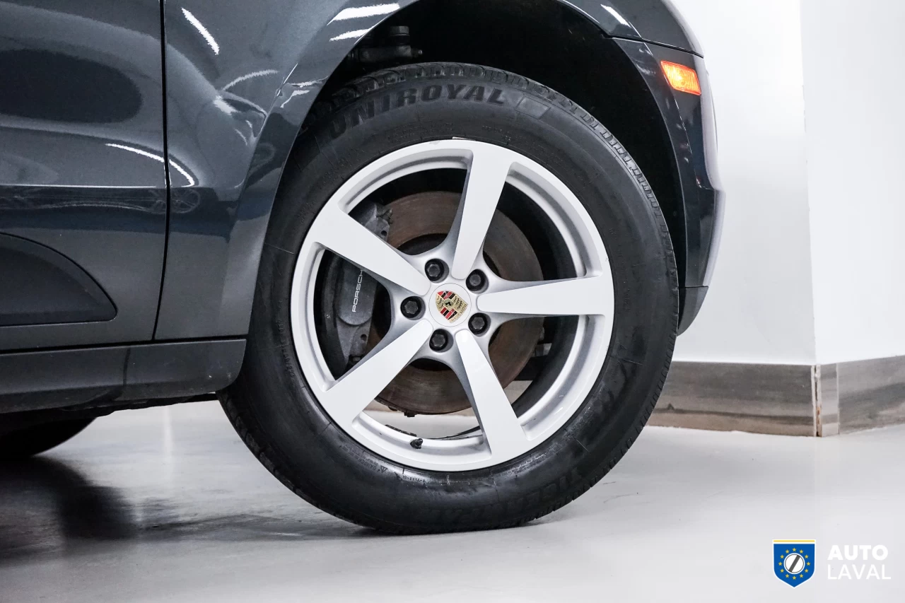 2017 Porsche Macan AWD   BOSE   BACKUP CAM   SUNROOF Image principale