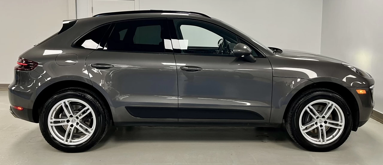 2018 Porsche Macan AWD - PANO ROOF - LANE ASSIST - CAMERA Main Image
